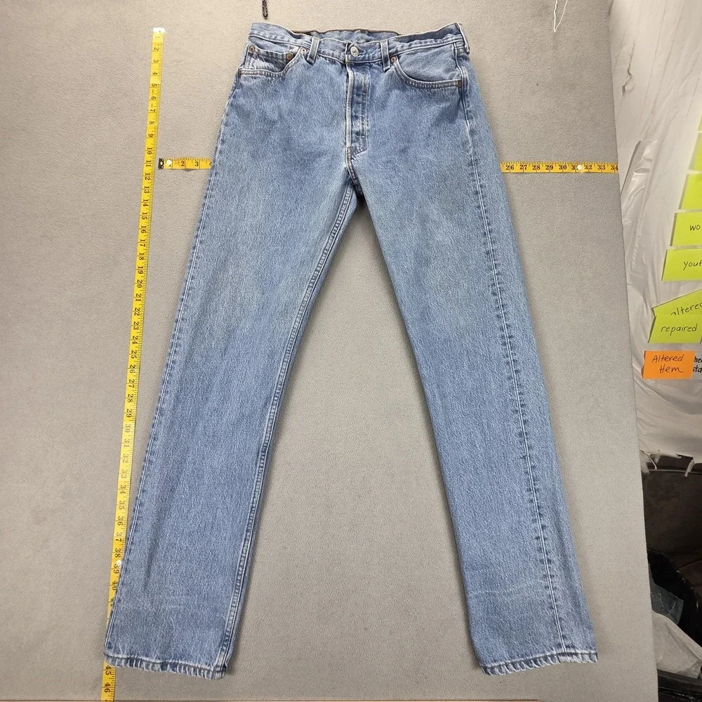 Vintage Levis 501 Jeans Mens‎ Light Wash Straight Button Fly Made USA Fits 30x34